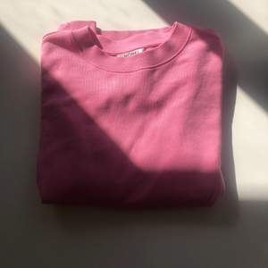 Siperfin rosa tröja som har perfekt passform! 