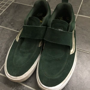 Vans X Shake junt  - Använda några gånger säljer Pga fel storlek