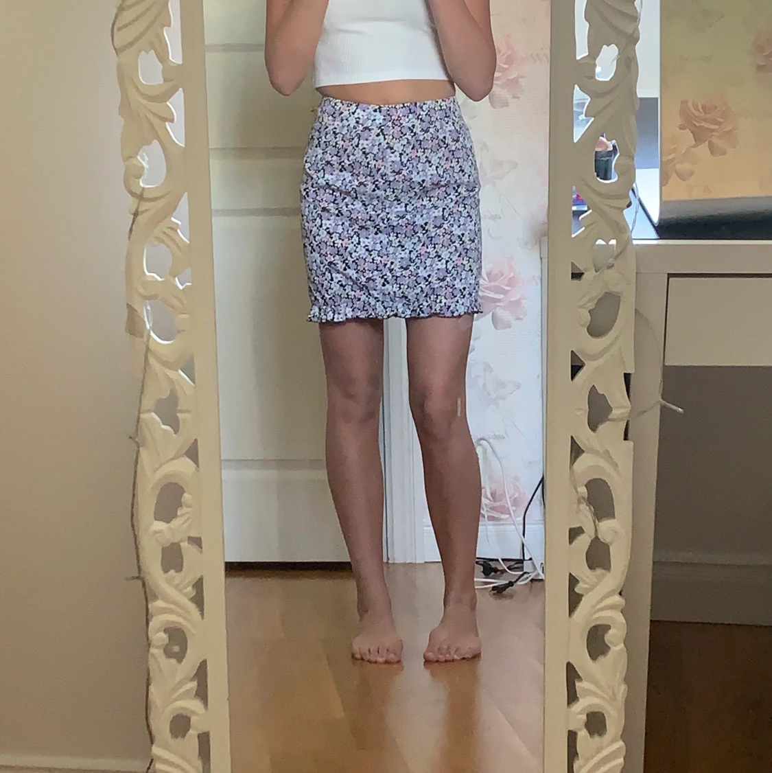 Blommig kjol🤍🤍