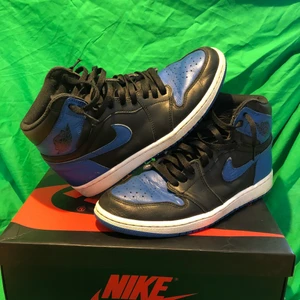 Jordan 1 High Royal (2017) - Jordan 1 High Royal (2017) Storlek: us 10 eu 44 skick: 6/10 pris: 1999kr kan mötas upp i Stockholm eller + frakt