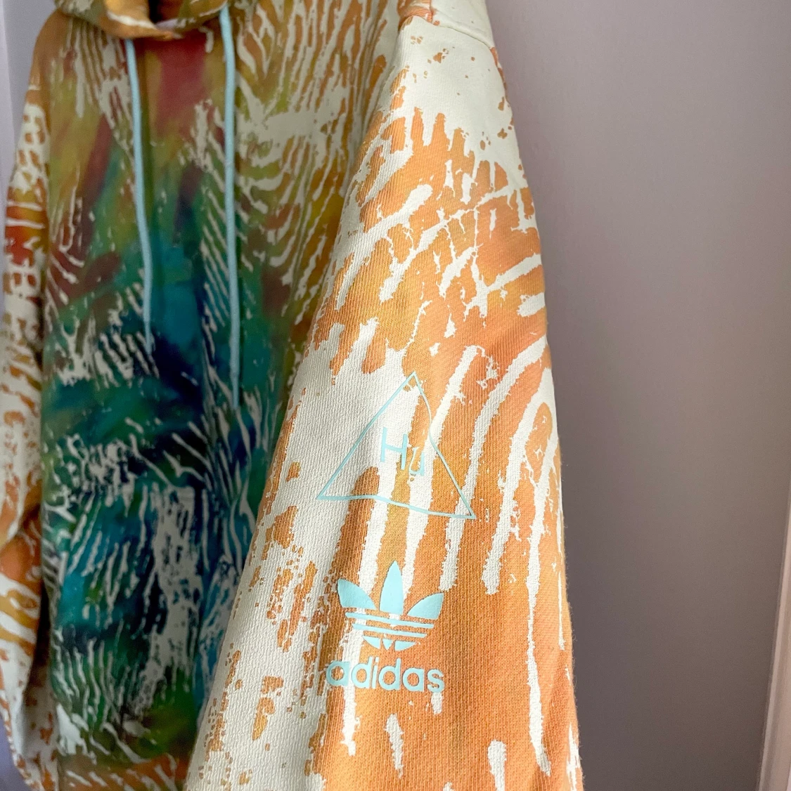 Pharell Williams x Adidas March Madness Hoodie. Human Race - 90