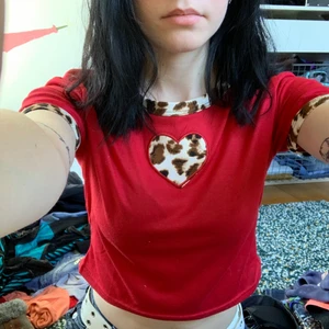 Tröja - Tröja, beställd från shein om jag inte minns fel! Storlek s tror jag. 30kr+ frakt