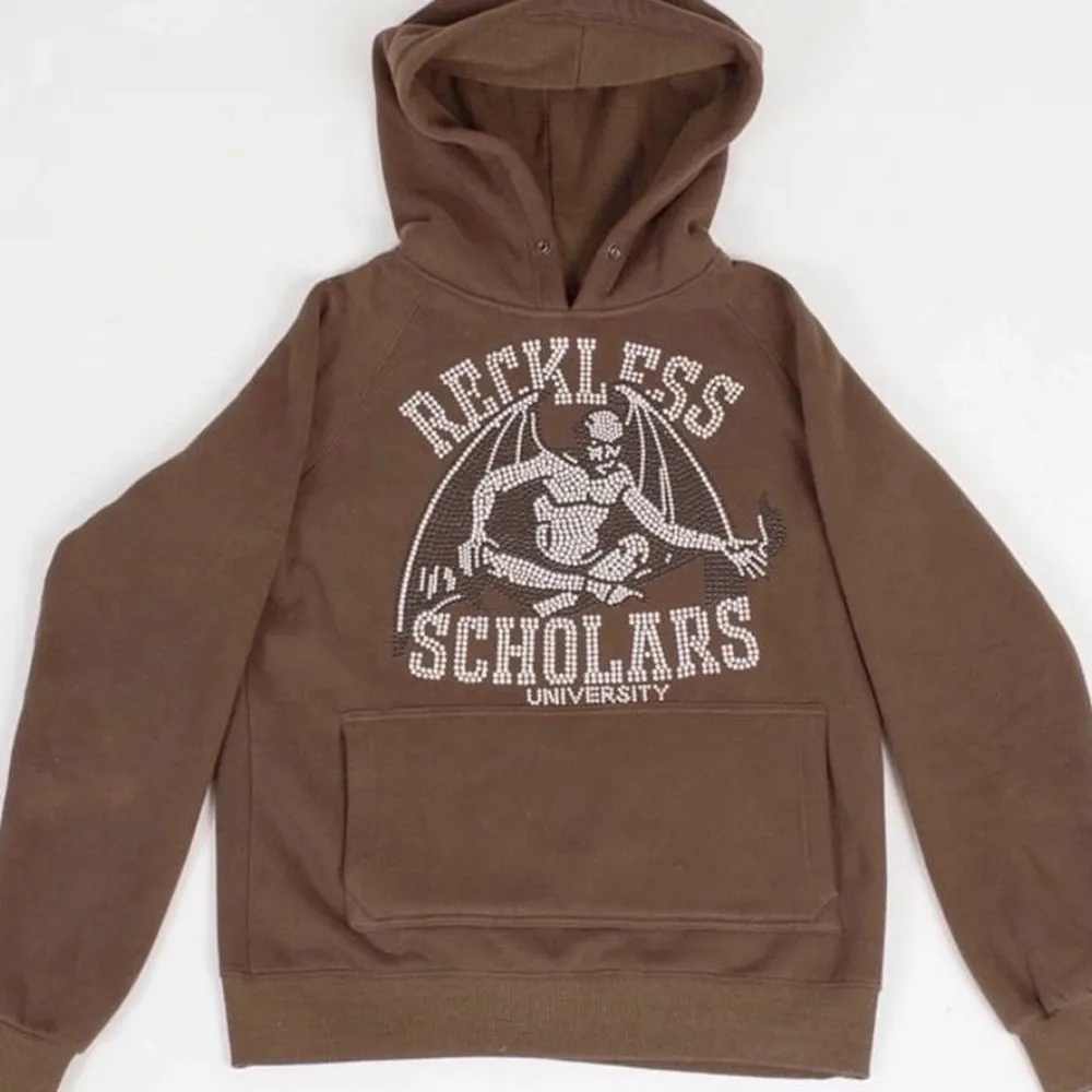 säljer min bruna reckless scholars hoodie. Sparsamt använd. Hoodies.