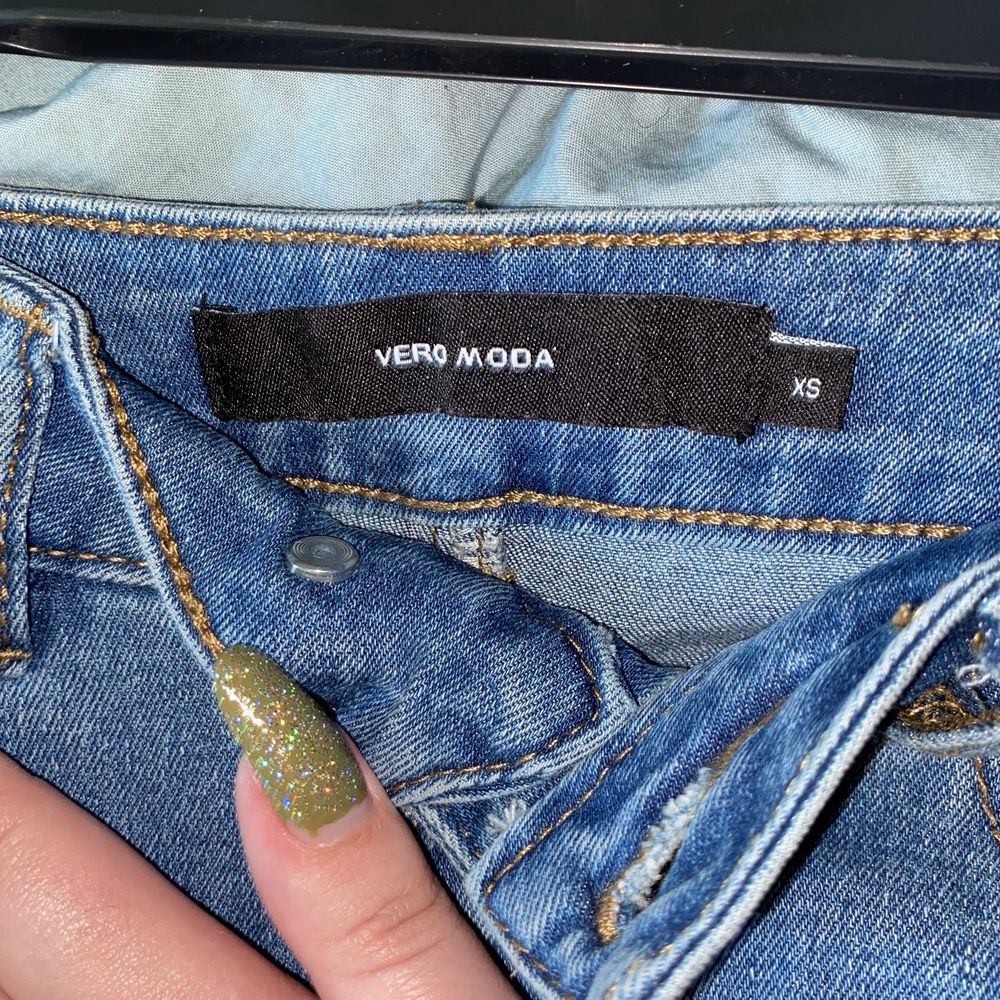 Snygg Vera Moda Jeans Kjol i blått | Plick Second Hand