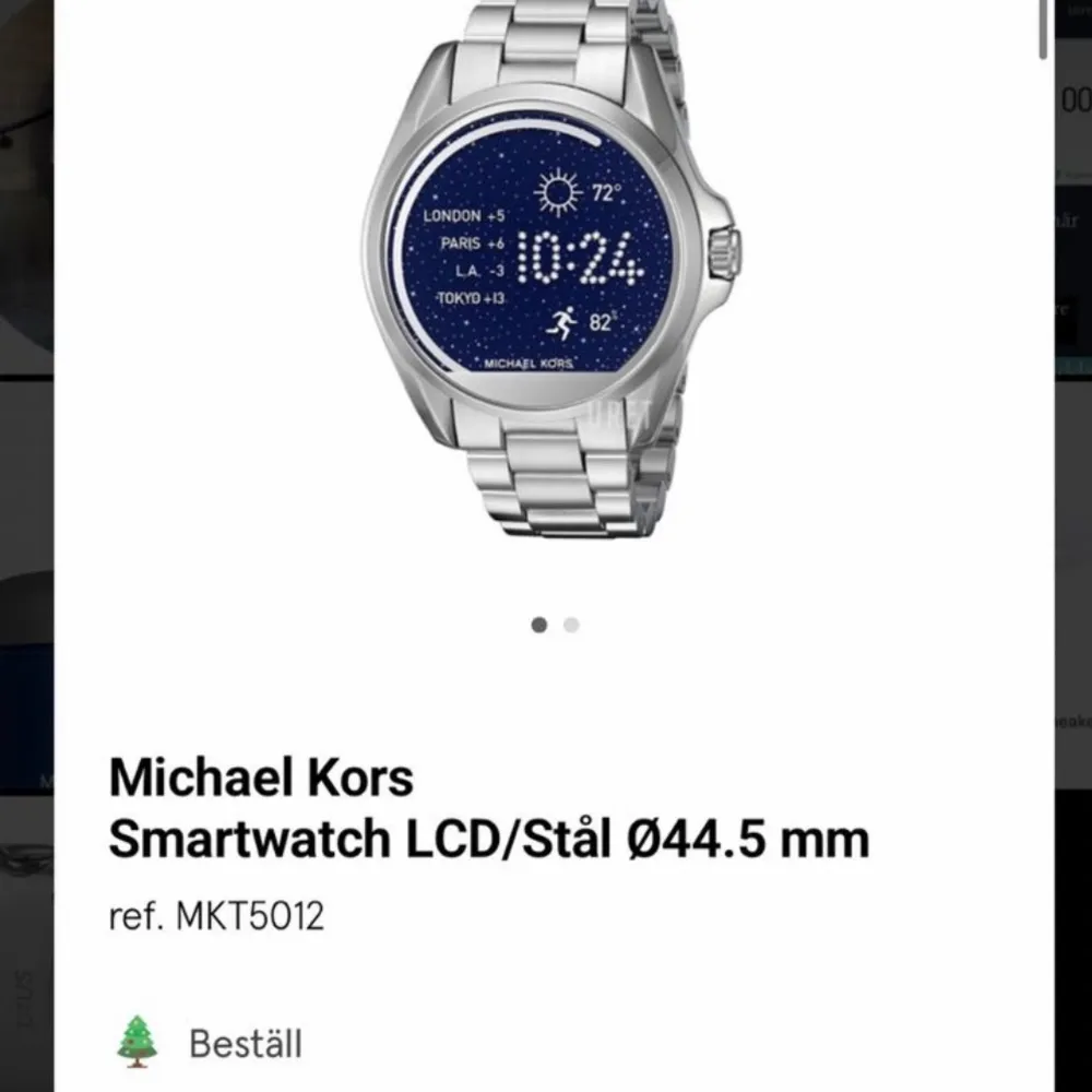 michael kors access bradshaw smartwatch klocka silverfärgad   jättefint skick då den mest legat hemma istället för att användas. medföljer laddarsladd till klockan & orginalboxen den kom i, tror även de ligger nån slags manual där behövs typ inte dock, enkel att förstå sig på. . Accessoarer.