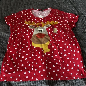 En t-shirt - En t-shirt jag aldrig använt och är från lidel