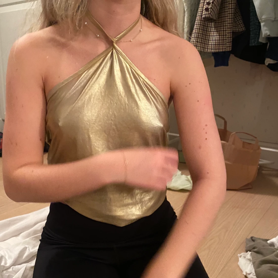 Guldigt linne.  - 90