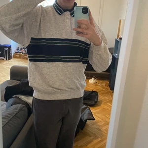 Sweatshirt  - Condition 8/10 väldigt skön 