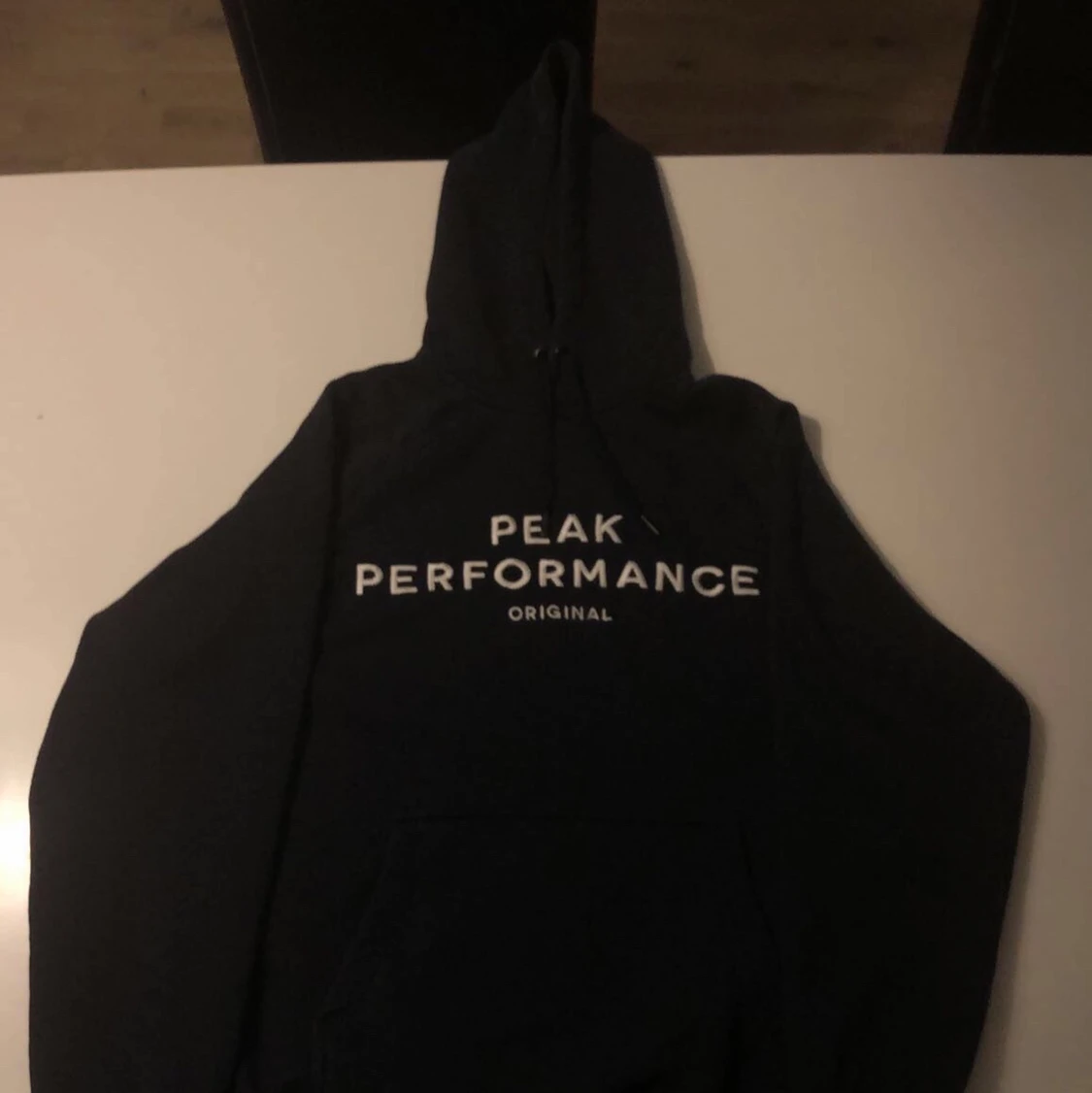 Peak Performance Hoodie - 90
