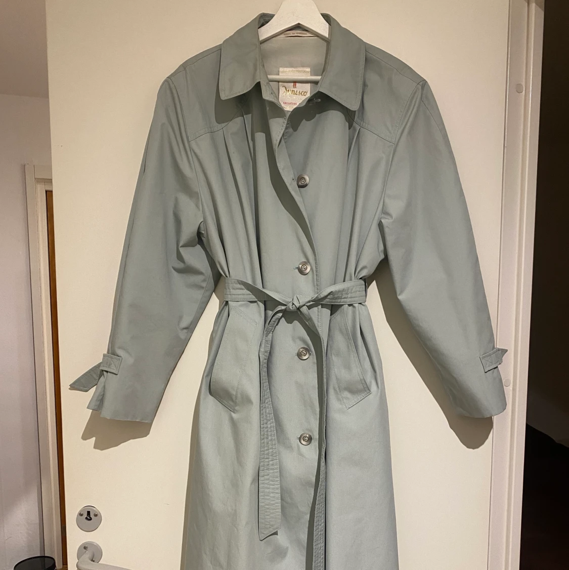 Trenchcoat köpt second hand 