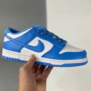 Nike coast dunks - Säljer mina Nike coast dunks! 1700kr + frakt 66kr! Kontakta för fler bilder 💗💗
