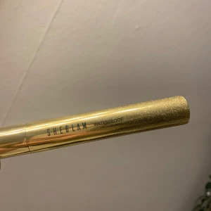 Mascara - Helt ny vattentålig mascara, säljer då jag fick en ny🌸