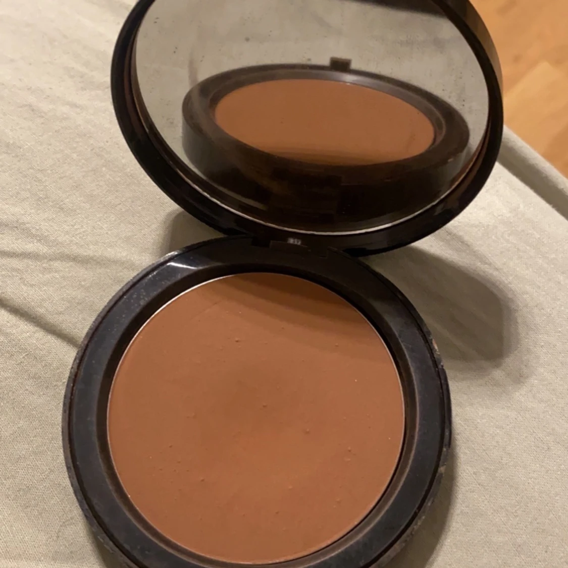 Bobbi Brown bronzer