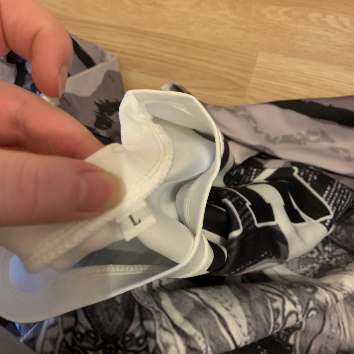 Tröja med tryck - 90