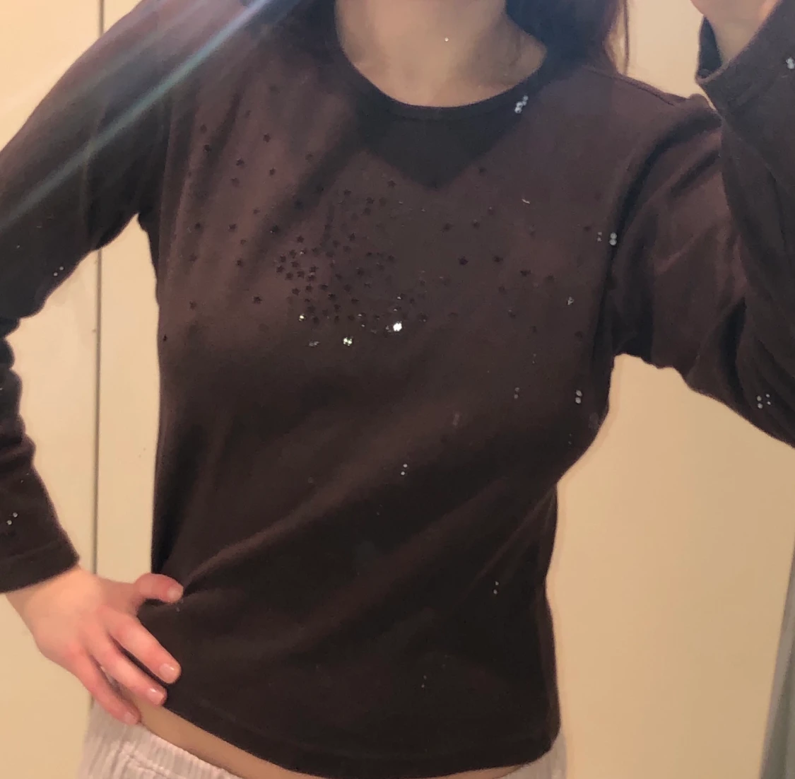 Jättesöt brun tröja med en Björn i glittriga stjärnor 🐻  - 90