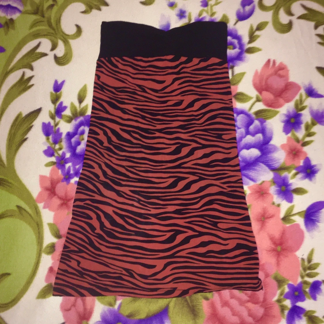 Röd tiger klänning i storlek small ❤️