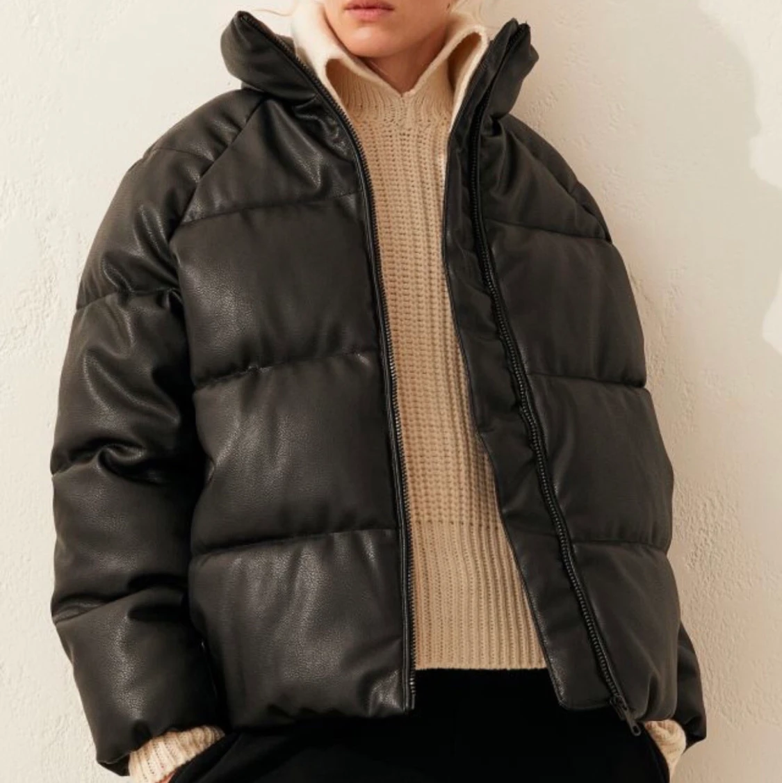 Vegansk jacka från H&M storlek xs  - 90