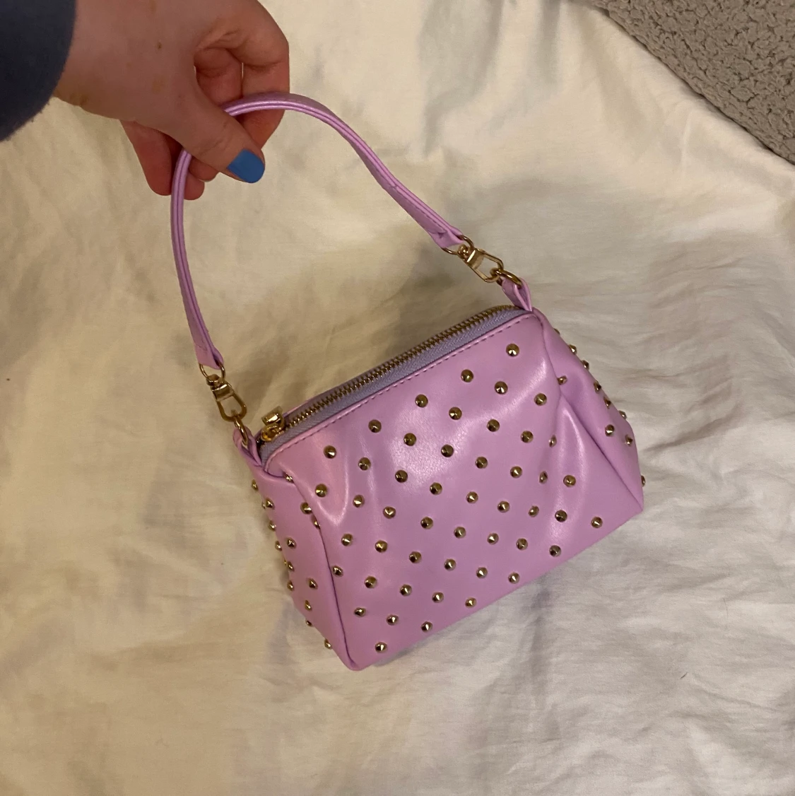 Söt liten lila väska med studs - 91