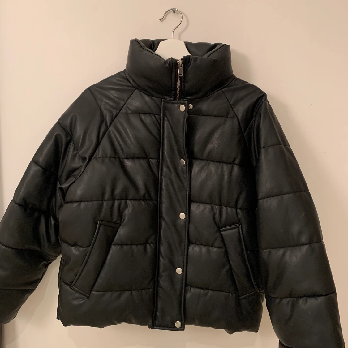 Pufferjacket i läder imitation❤️‍🔥