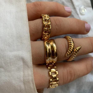 Ringar - Halloj! Säljer dessa fina ringar för 20 kr / st  (eller 2 för 30)  ⚡️💖 köparen står för frakten som är 12kr 