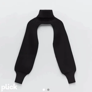 Zara stickade ärmar - (OBS! De två första bilderna är lånade, men den sista är min). Svarta, stickade ärmar i strl M från Zara som är helt slutsålda. Fraktkostnad tillkommer. 