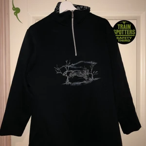 Jacques Lorant - Asfet tröja köpt second hand, inget fel på den. Betalning sker på swish, köpare står för frakt