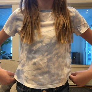 Tröja - Blå t-shirt