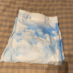 Boohoman jeans 36 - Aldrig använda, storlek 36 | Passar perfekt till ett par dunks