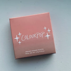 Colourpop Cream soda ögonskugga  - Någon färg som är swatchad. Som ny! Se sista bild för att se färgerna. Bra recensioner. Skriv gärna vid frågor. Katt och hund finns i hemmet
