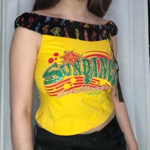 miss sixty killah top stl S/M - märke: killah by miss sixty. storlek: M. passar även storlek S. köpte sent 90-tal. möts upp i stockholm eller fraktar (30kr) 🍥