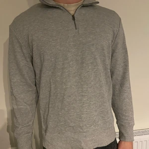 Over shirt, Cubus  - Används inte längre pga för liten. Köparen står för frakten 