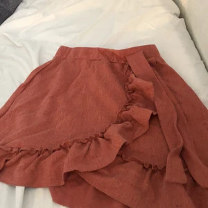 Kjol - Kjol från Gina tricot, kom privat för mer info❤️