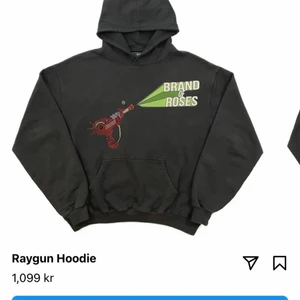 Brand Of Roses Hoodie Limiterad - Storlek M. Aldrig använt. 10/10 nypris 1099. Limited 