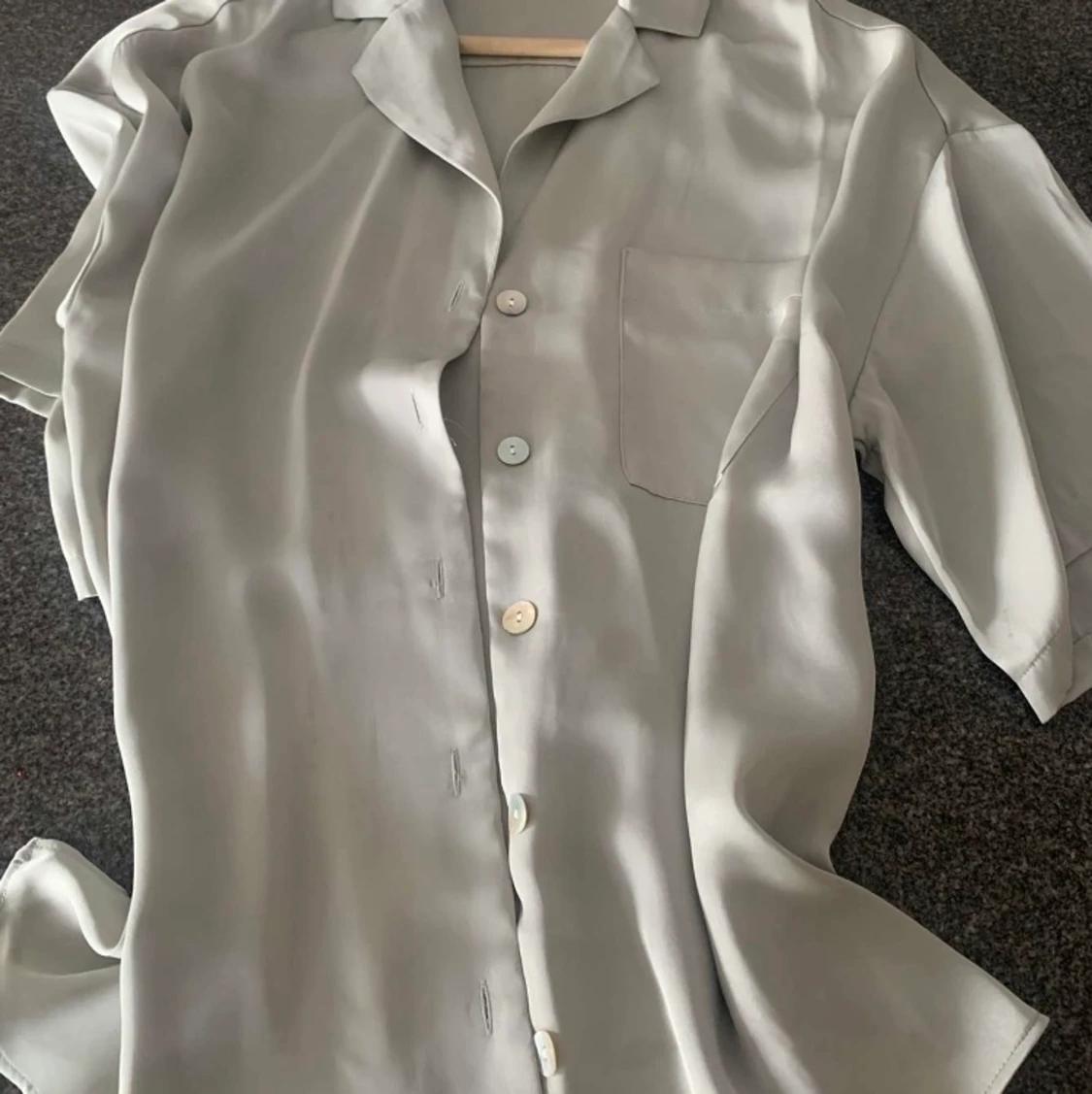 Glättad blus, skitsnygg färg!!