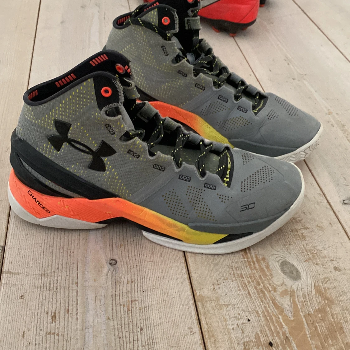 Curry 2 ”iron sharpens iron” - 90