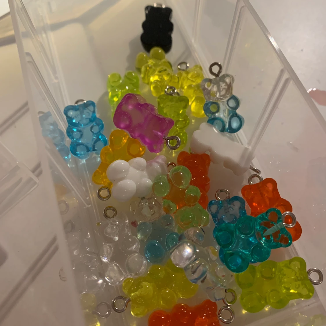 23 gummibjörnar för 30 kr! Annars 2kr st