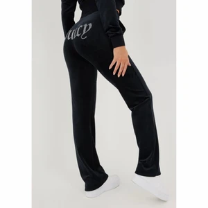 Juciy byxor stl L - Säljer mina juciy byxor för jag aldrig fått användning för dom, använt 1-2 gånger stl L