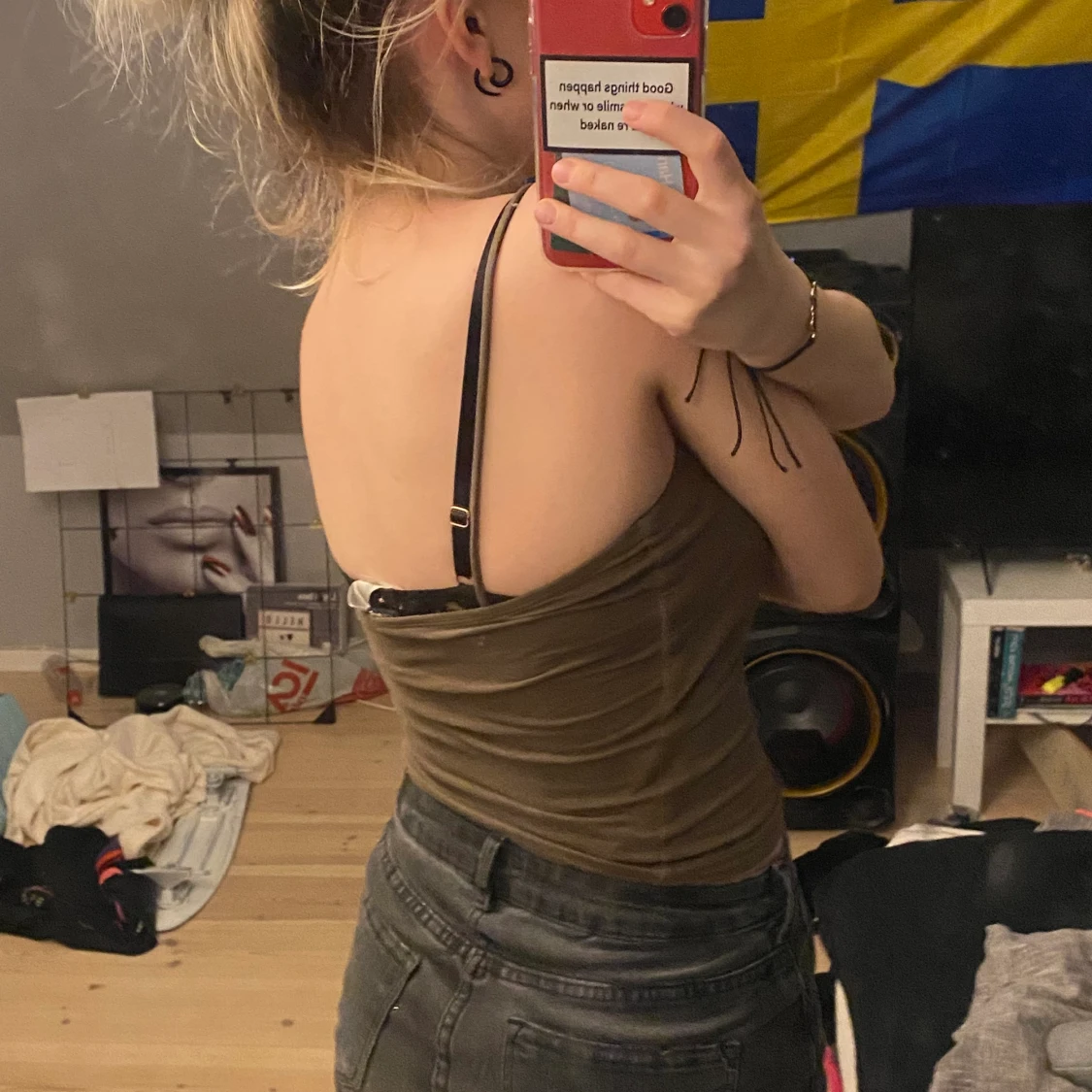 Mörkgrönt linne från ginatricot - 90