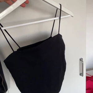 Svart Gina linne  - Svart Gina tricot linne storlek L