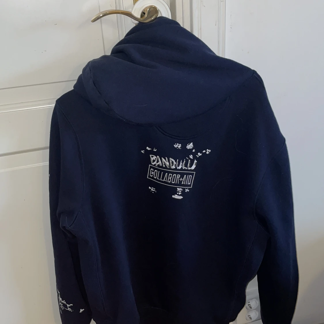 Collabor Aid Hoodie   - 90