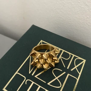 Edblad nitring - Säljer i stl M aldrig använd, säljer för 350+frakt