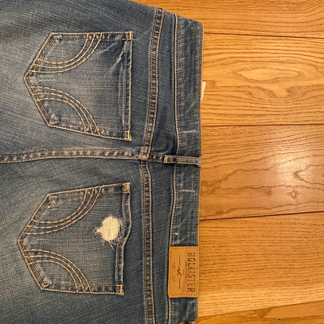 Low waist hollister jeans  - 91