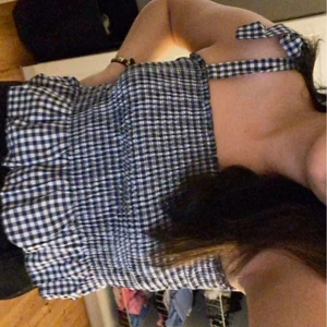 Linne - Linne som är köpt på plick, jätte fin andvänd få tal gånger,