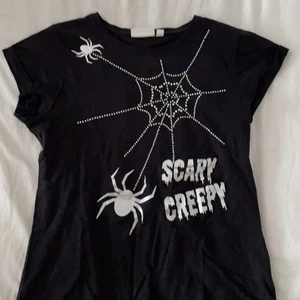 Tshirt - Det är barnstorlek men passar XS-S!💕