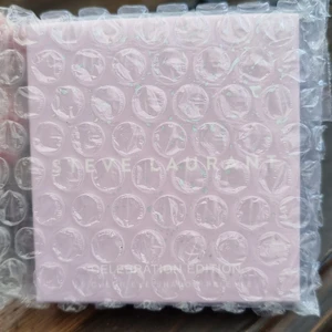 Ögonskuggs palett - Steve laurant ögonskuggspalett helt ny,inte ens testad som ni ser på bilderna.