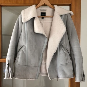 Shearlingjacka - Shearlingjacka från New Look, storlek S. Bara använd 2 ggr.