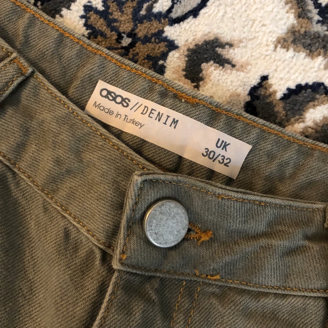 Asos Denim jeans grön tvätt strl 30/32 - 91