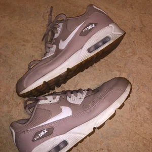 Nike air max - Som nya! Strl 38 men passar även strl 39