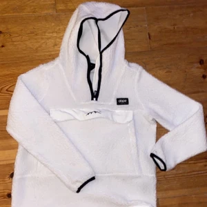  mysig dope hoodie - Säljer min mysiga dope hoodie för den kommer inte till användning längre 🥰 köpt för 400 