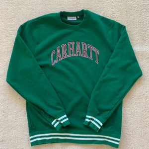 Carhartt sweatshirt - Carhartt sweatshirt i nyskick 